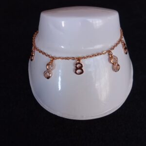 Pulsera delgada  con zirconia  oro laminado