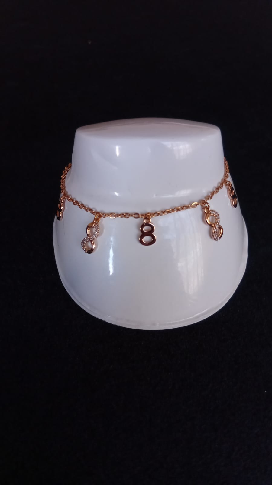 Pulsera delgada con zirconia oro laminado