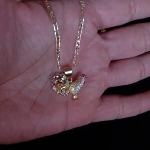 Dije mediano oro laminado