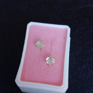 Broquel oro laminado