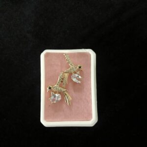 Arete poste mariposa oro laminado