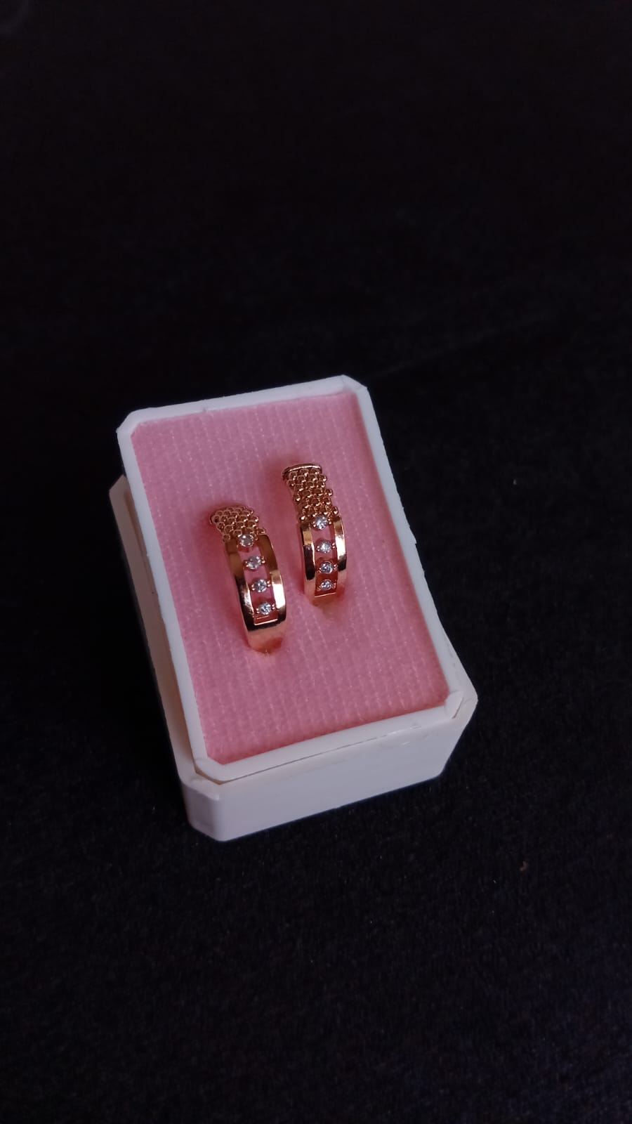 Arracada huggies oro laminado