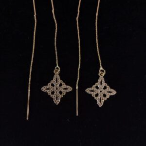 Arete largo oro laminado