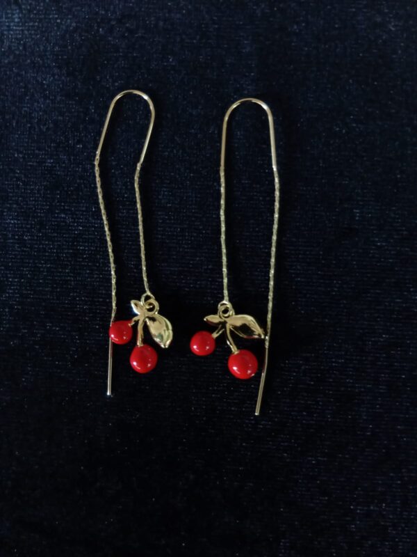 Arete largo oro laminado