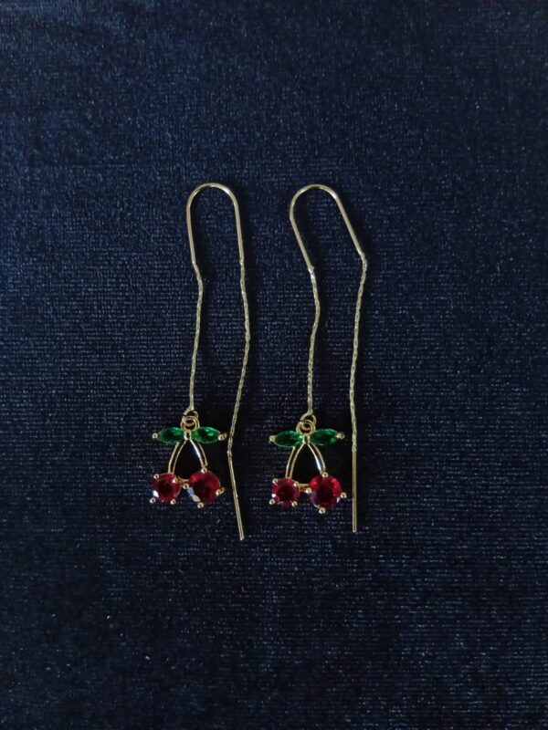 Arete largo oro laminado
