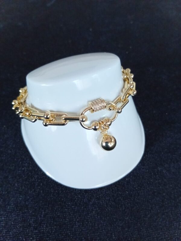 Pulsera con dije oro laminado