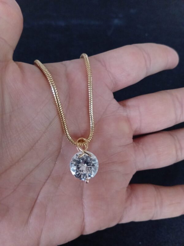 Dije mediano oro laminado