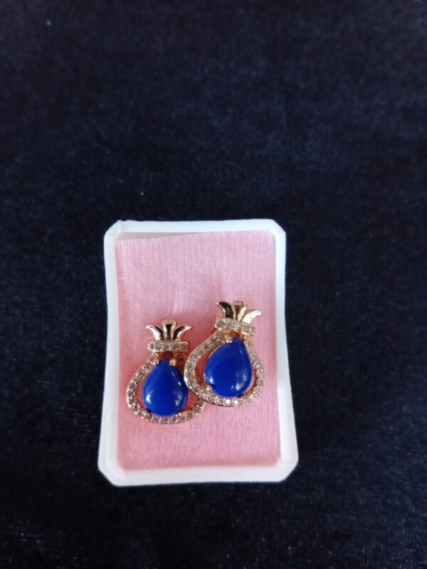 Arete poste mariposa oro laminado