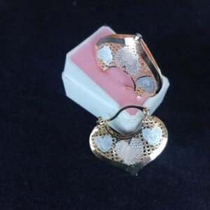 Arracada gruesa oro laminado