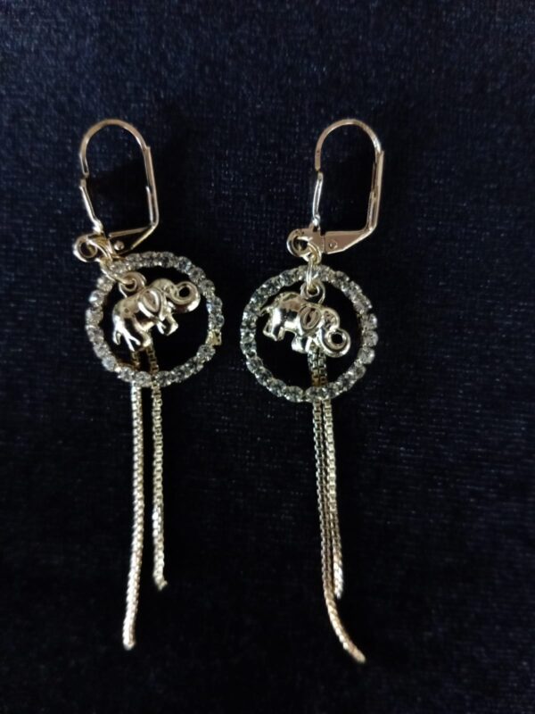 Arete largo oro laminado