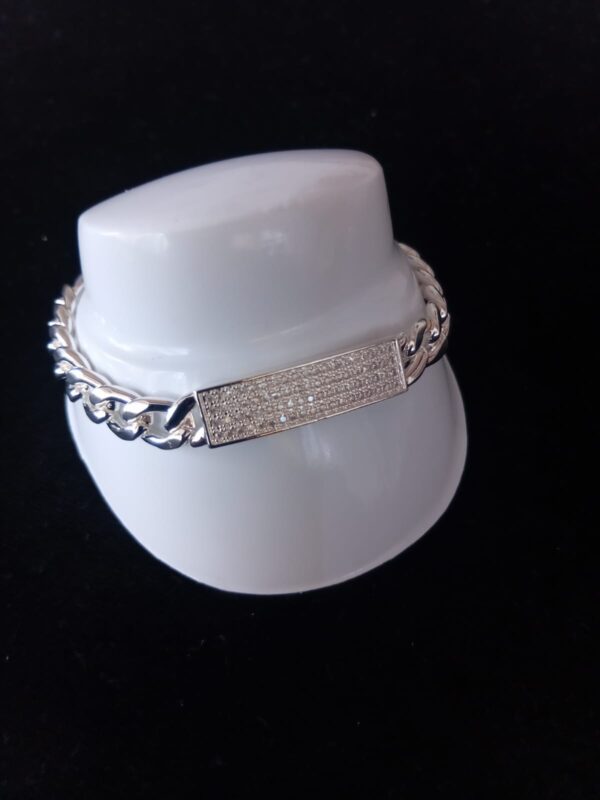 Esclava c/zirconia oro laminado