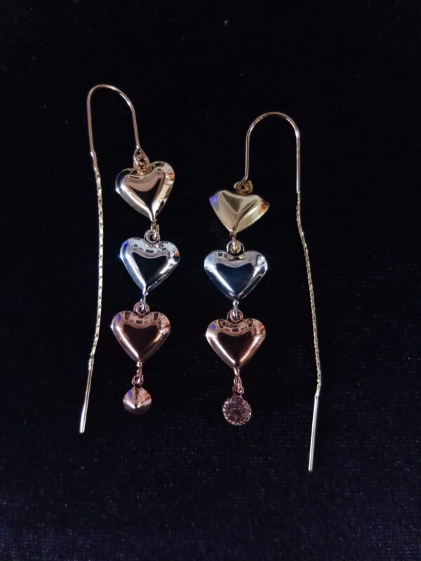 Arete largo oro laminado