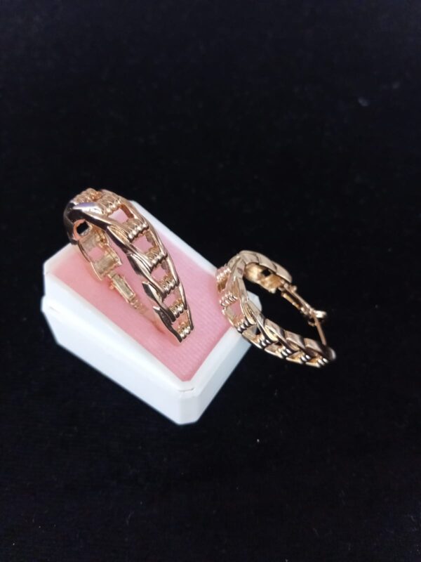 Arete chunky oro laminado