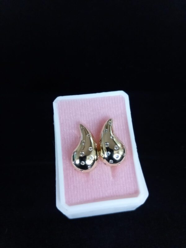 Arracada huggies oro laminado