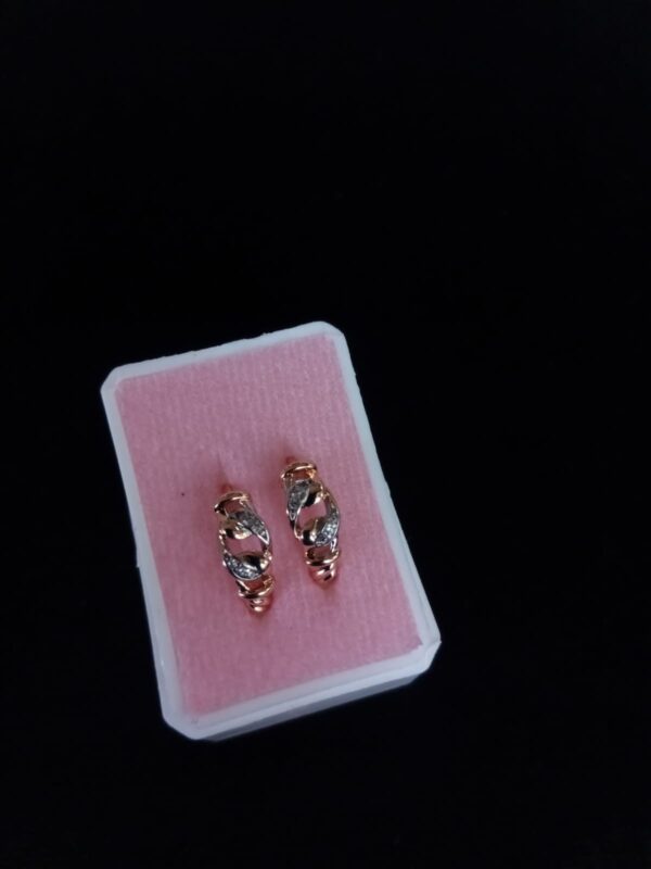 Arracada huggies oro laminado