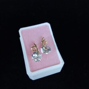 Arete poste mariposa oro laminado