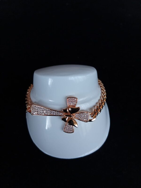 Pulsera zirconia  oro laminado