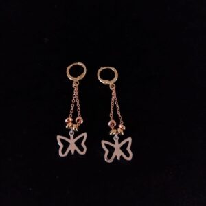 Arete largo oro laminado