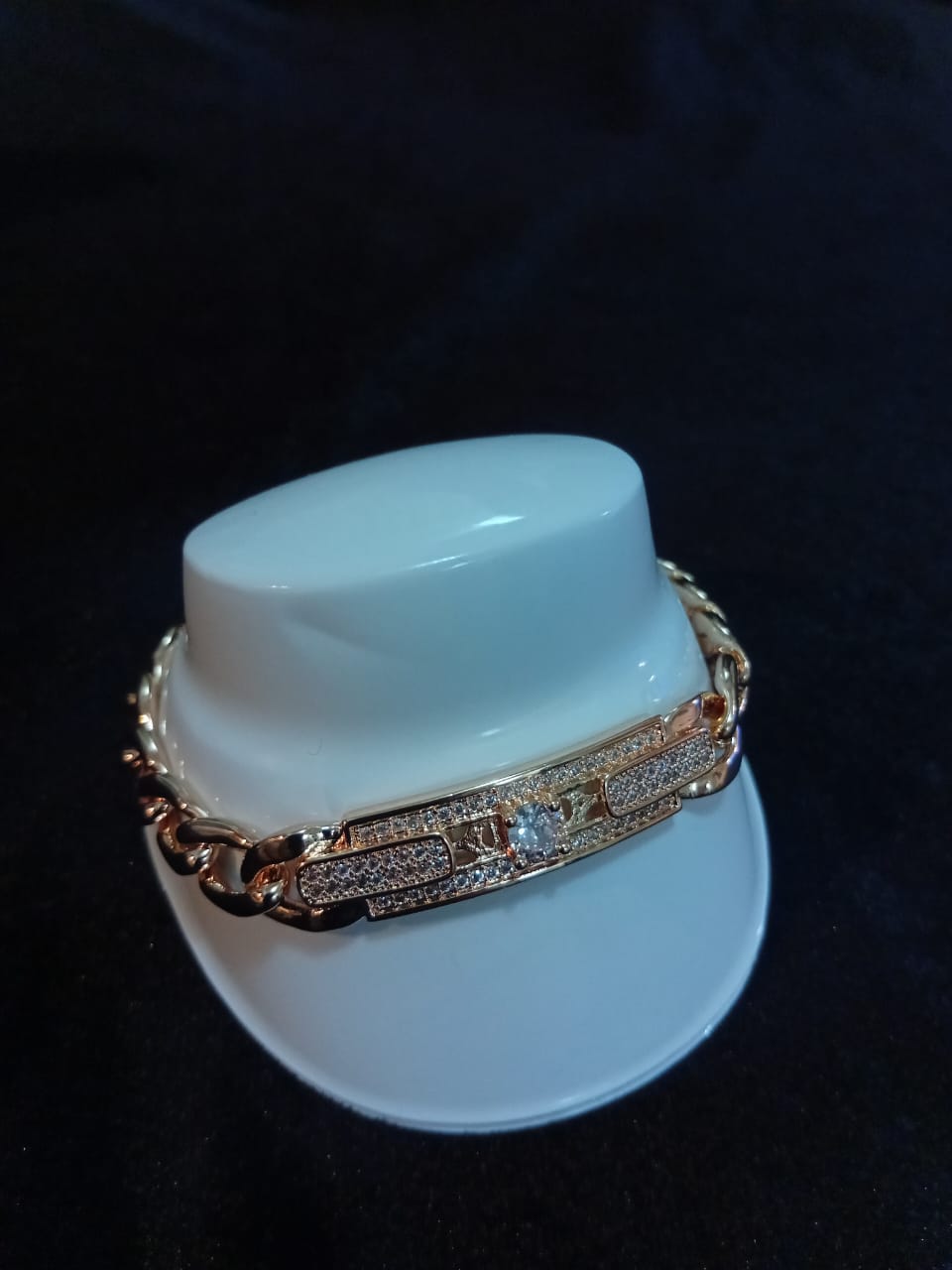 Esclava  con zirconia oro laminado