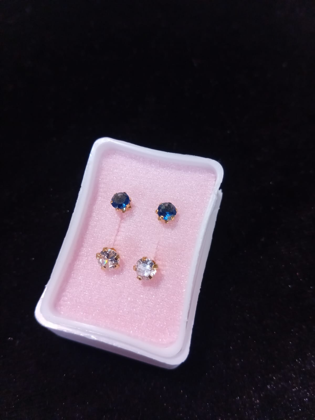 Broquel oro laminado