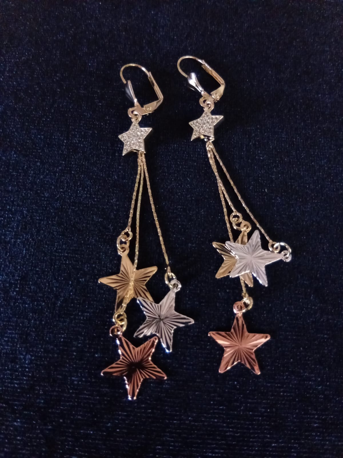 Arete largo oro laminado