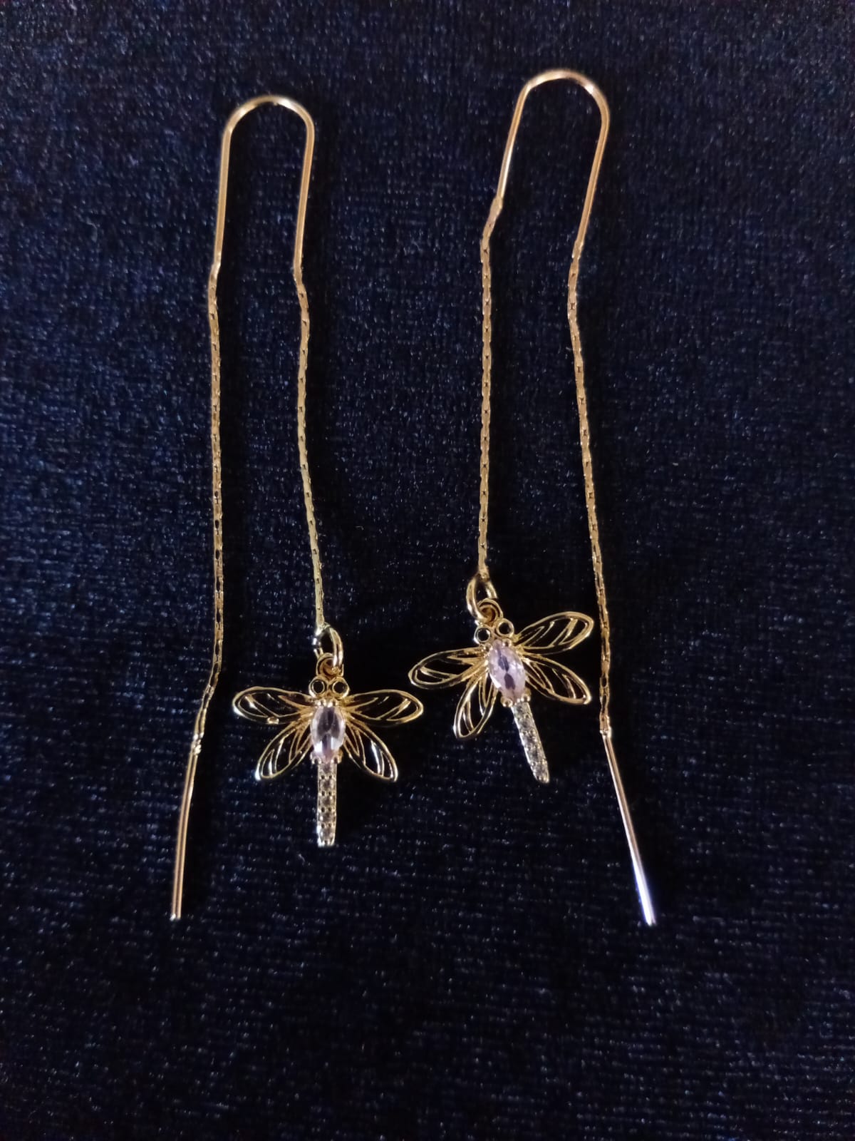 Arete largo oro laminado