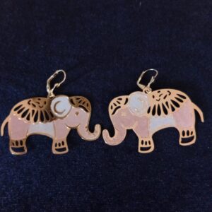 Arete largo oro laminado