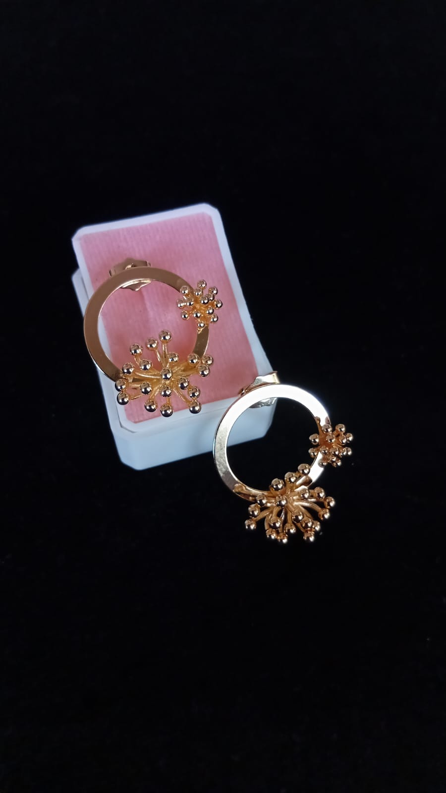 Arete tendencia oro laminado