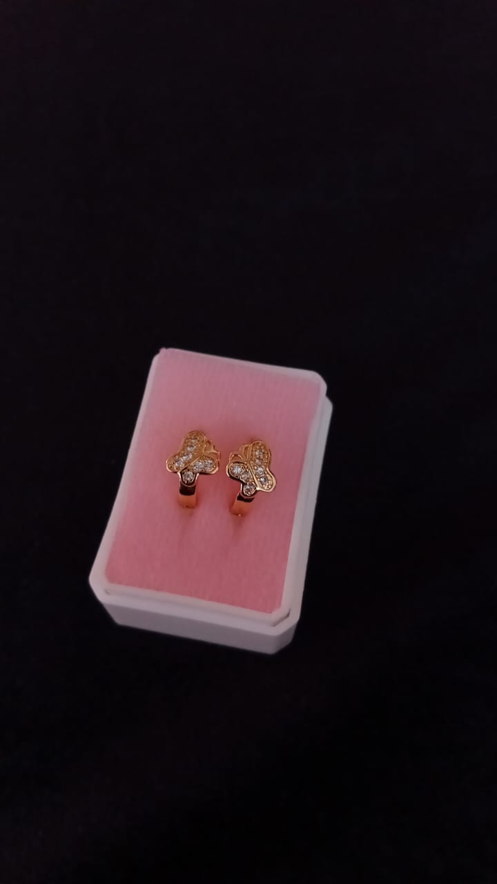 Arracada huggies oro laminado