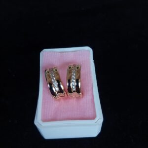 Arracada huggies oro laminado