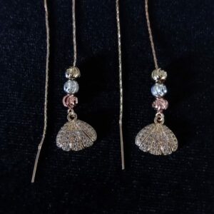 Arete largo oro laminado