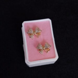 Arete poste mariposa oro laminado