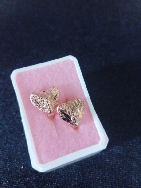 Arracada Huggies oro laminado
