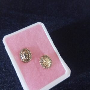 Broquel oro laminado