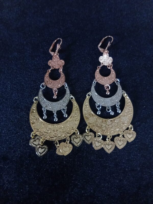 Arete largo oro laminado