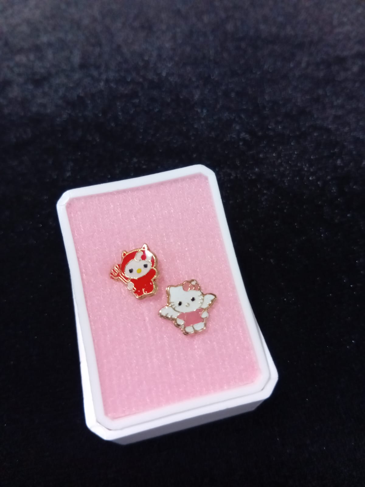 Broquel oro laminado