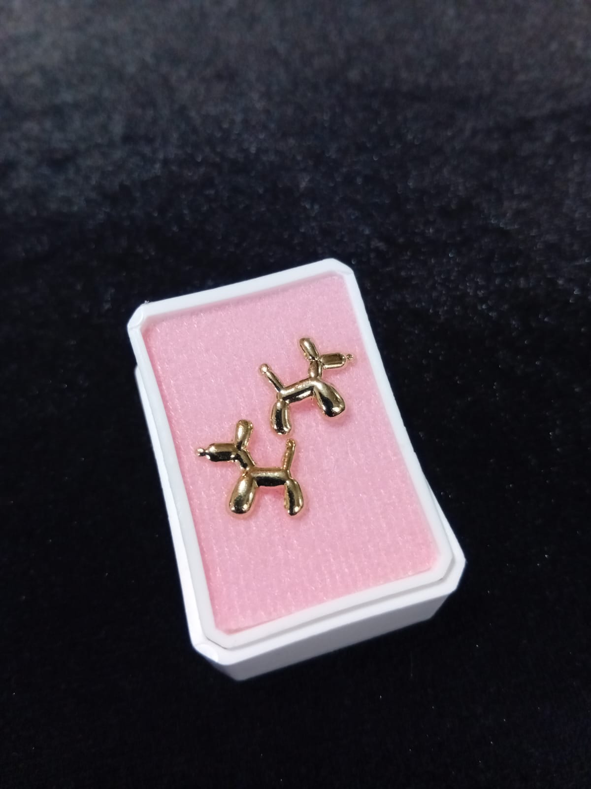 Broquel oro laminado