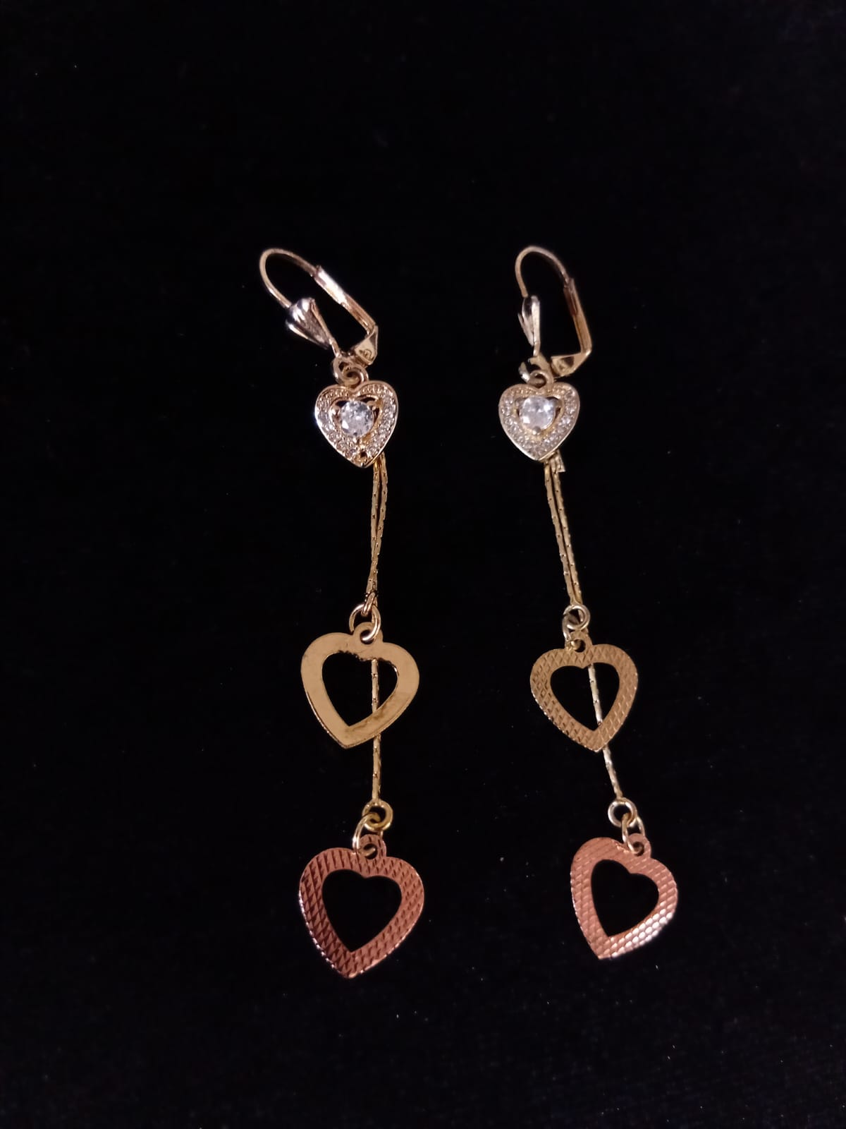 Arete largo oro laminado