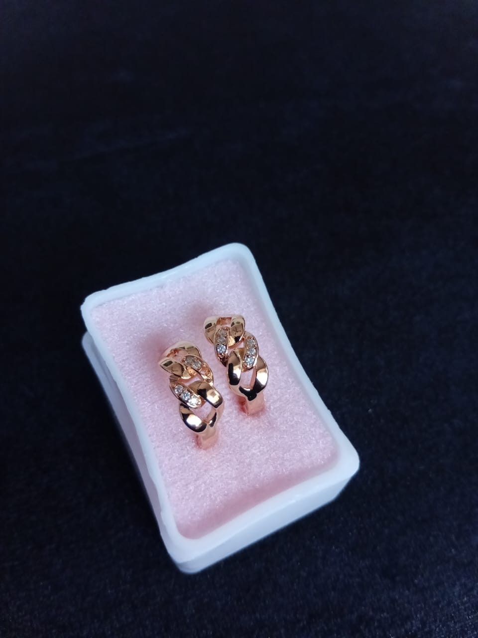 Arracada huggies oro laminado