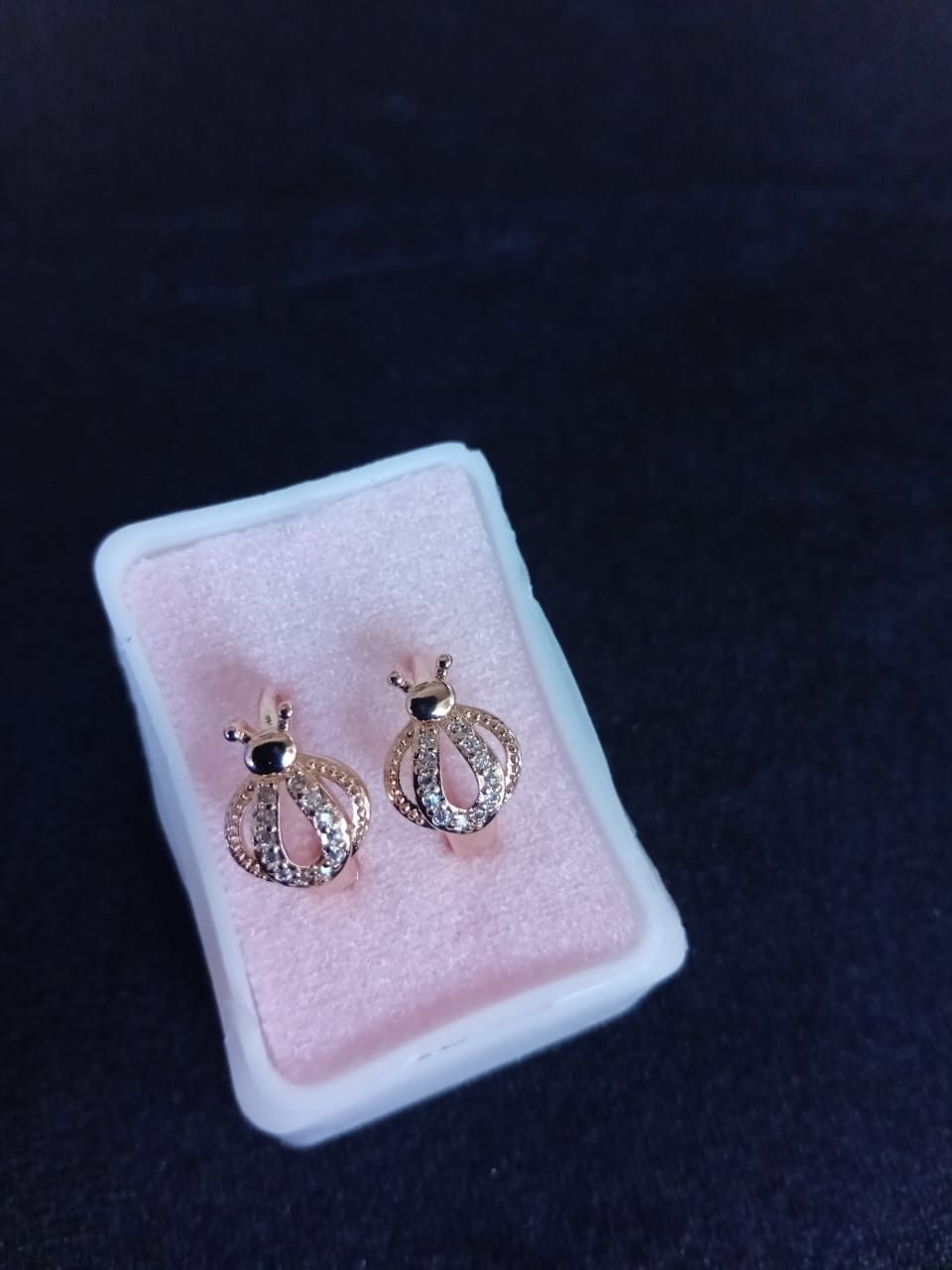 Arracada Huggies oro laminado