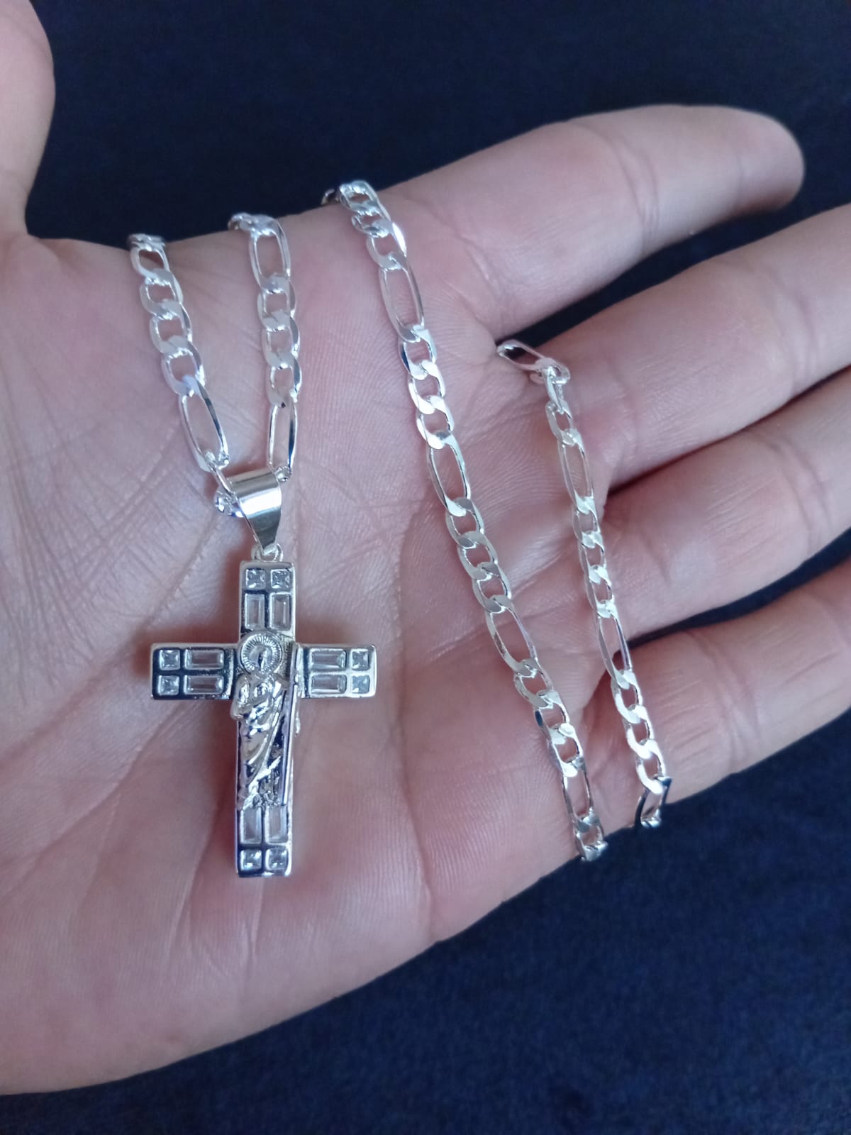 Cruz mediana oro laminado