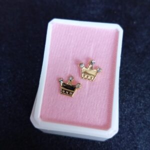 Broquel oro laminado