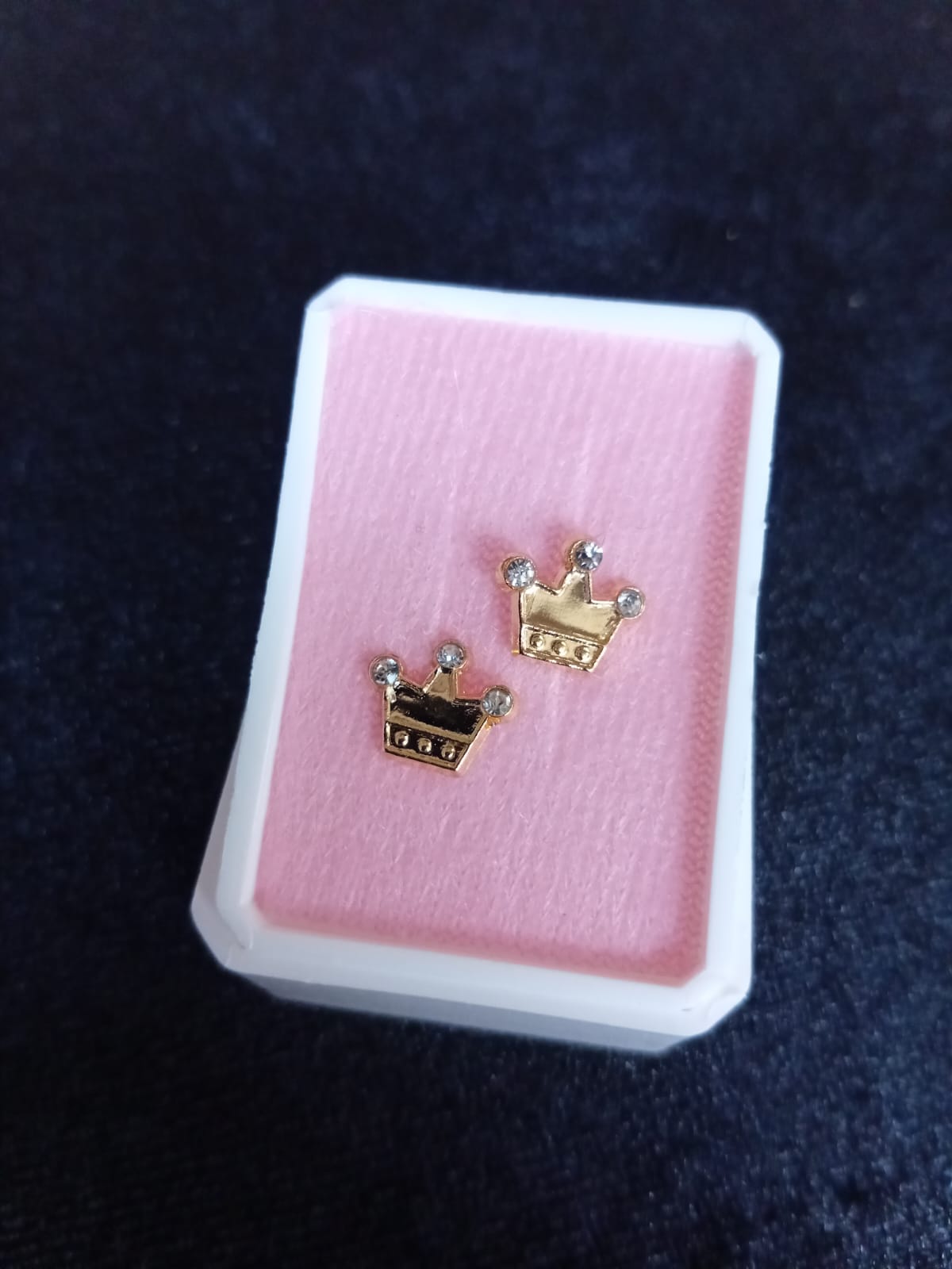 Broquel oro laminado