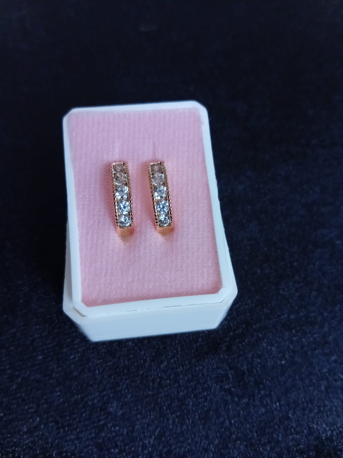 Arracada Huggies oro laminado