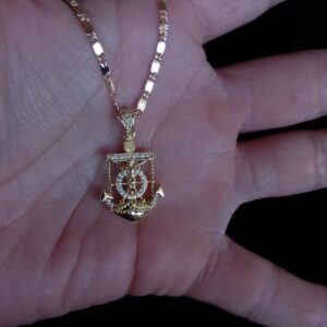 Dije mediano oro laminado