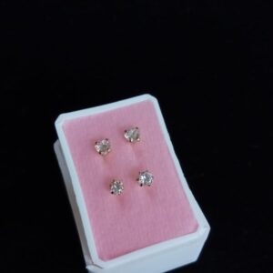 Broquel oro laminado