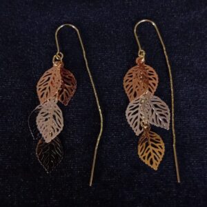 Arete largo oro laminado