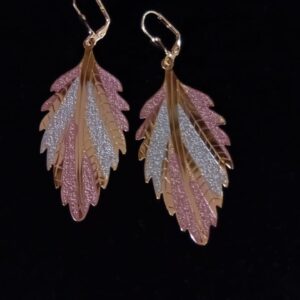 Arete largo oro laminado