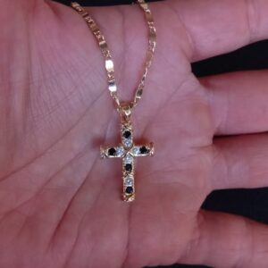 Cruz chica oro laminado