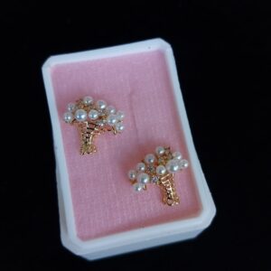 Arete poste mariposa oro laminado